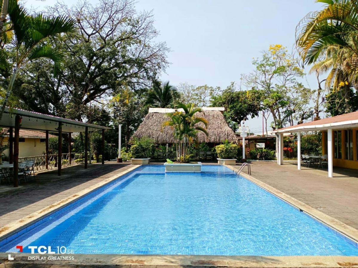 Hotel La Colonia เรตาลูเลอ ภายนอก รูปภาพ