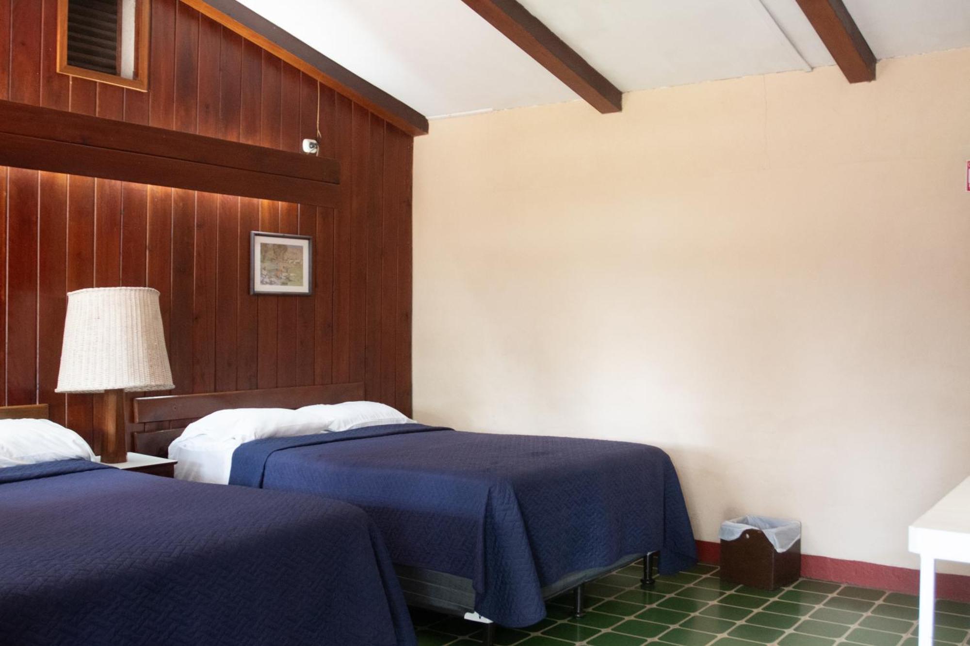 Hotel La Colonia เรตาลูเลอ ภายนอก รูปภาพ